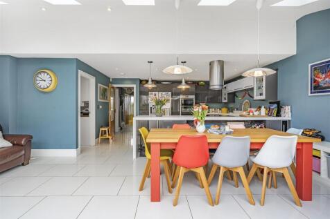 Kitchen / Dining / Family Room