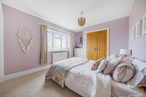 Guest Bedroom / En Suite 2