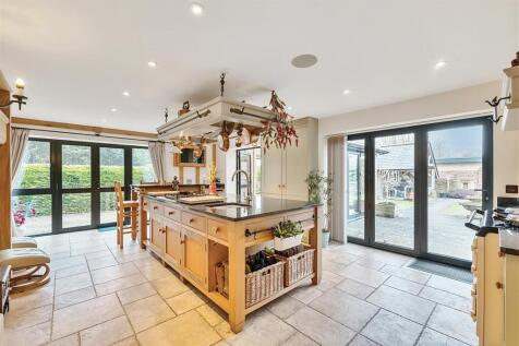 Kitchen / Breakfast