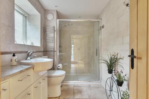 Ground Floor Shower