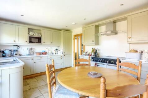 Kitchen / Dining