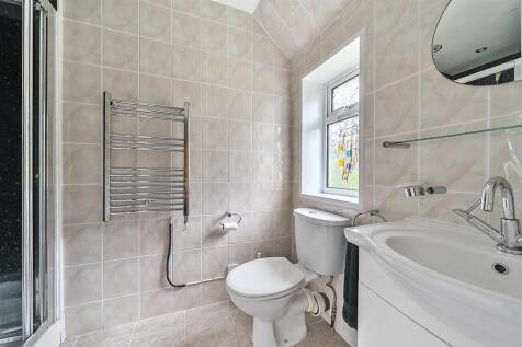 Bedroom 2 En Suite