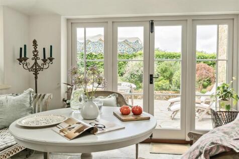 Garden / Breakfast Room