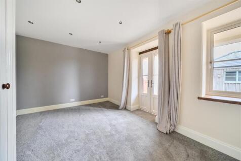 Ground Floor Bedroom / Optional Reception Room