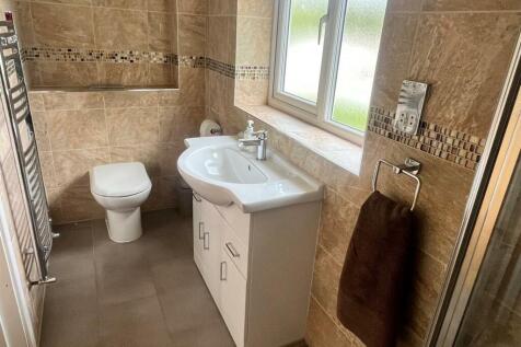 En-suite shower room
