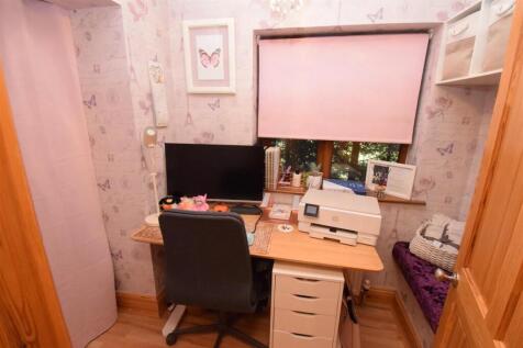 Bedroom 4/Study