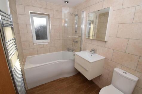 Bath/Shower Room