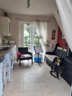Studio room
