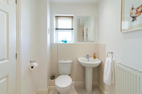 En-Suite Bathroom