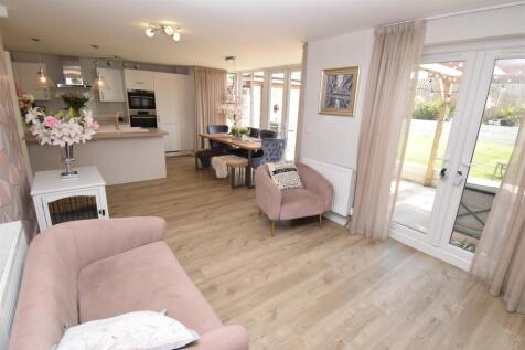 Kitchen/Diner/Family Room