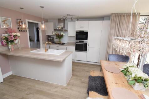 Kitchen/Diner/Family Room