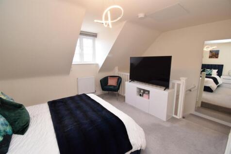 Top Foor Master Bedroom