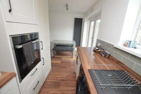 Lounge/dining room/kitchen