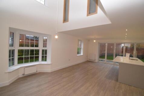 Kitchen/dining room/family room