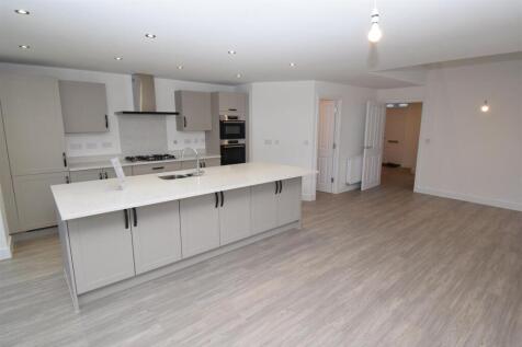 Kitchen/dining room/family room