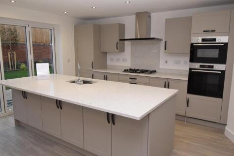 Kitchen/dining room/family room