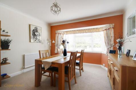 Bedroom/Dining Room