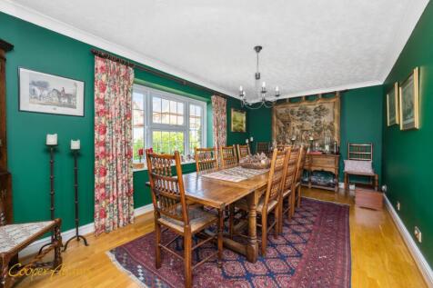 Dining Room/Bedroom