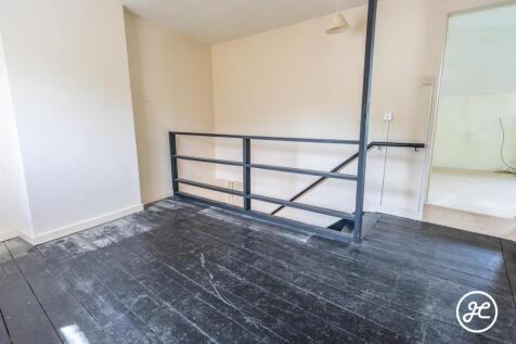 Landing (Previously A Bedroom)