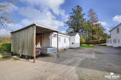 Detached annexe