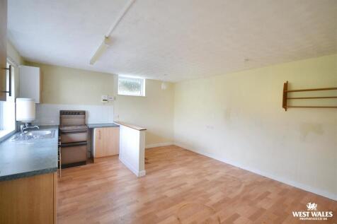 Living room/dining room