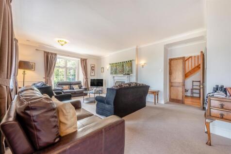Glanteifi House - Sitting Room