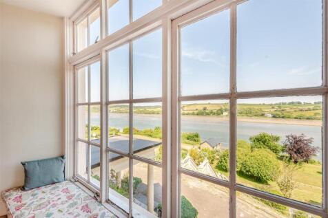 Glanteifi House - Views from Bedroom
