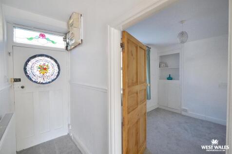 Front Entrance Hallway