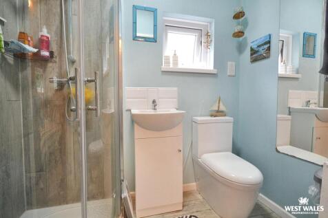 Outbuilding Shower room