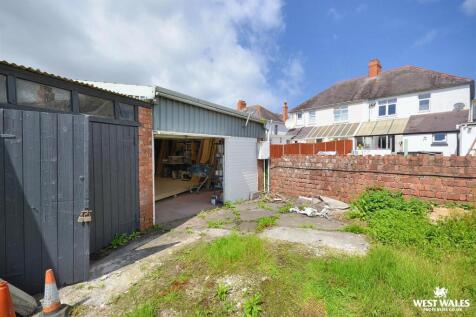 Garage / workshop
