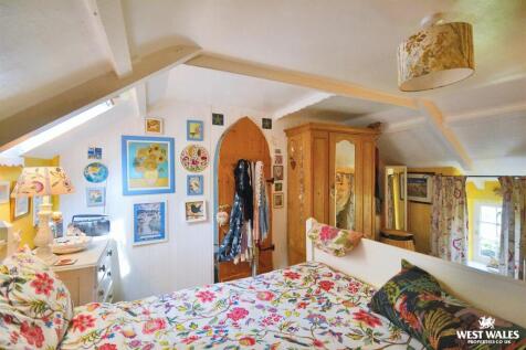 Bedroom 1 -2