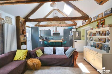 Living/Kitchen