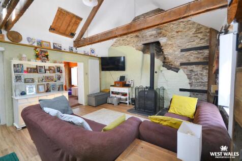 Living/Kitchen
