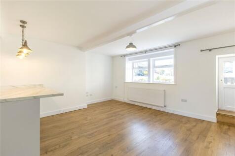 Kitchen/Living Area