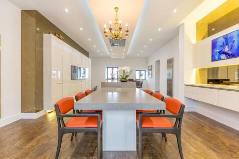 Dinig Kitchen