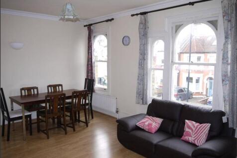 FFF LIVING ROOM 