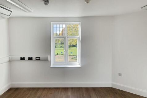 pbox-bedroom-318151.jpg