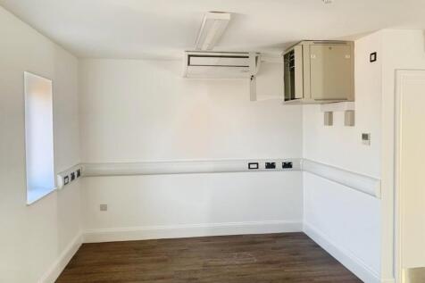 pbox-bedroom-318151.jpg