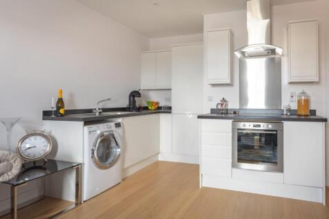 Kitchen2.jpg
