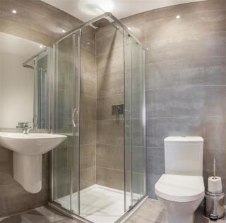 Shower Room.jpg