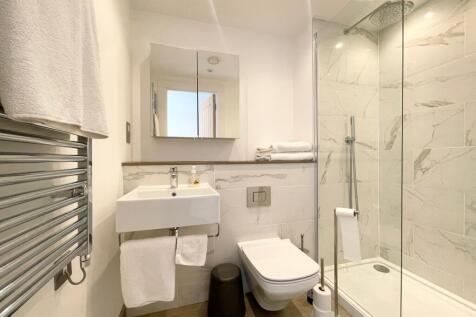 En-suite to main