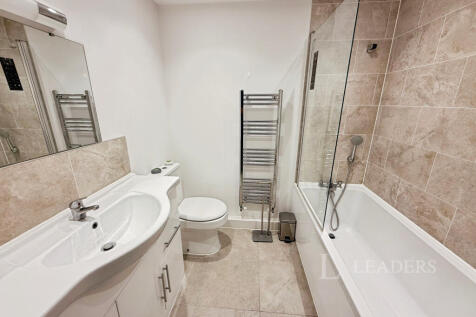Main bathroom
