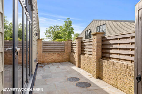FiveAcres_14