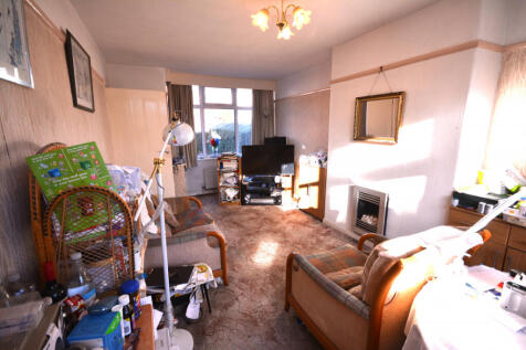 Living room/dining room