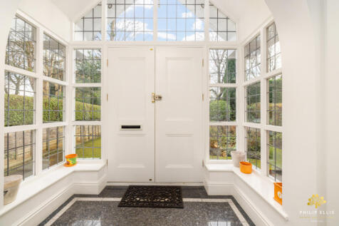 Entrance Porch