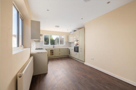 43 Dales Lane, Whitefield M45 7JQ