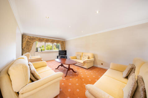 Living/dining room
