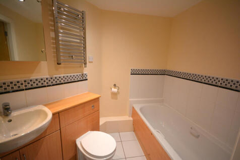 Main bathroom