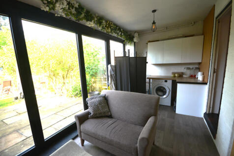 Snug/Utility area