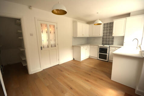 Dining/Kitchen